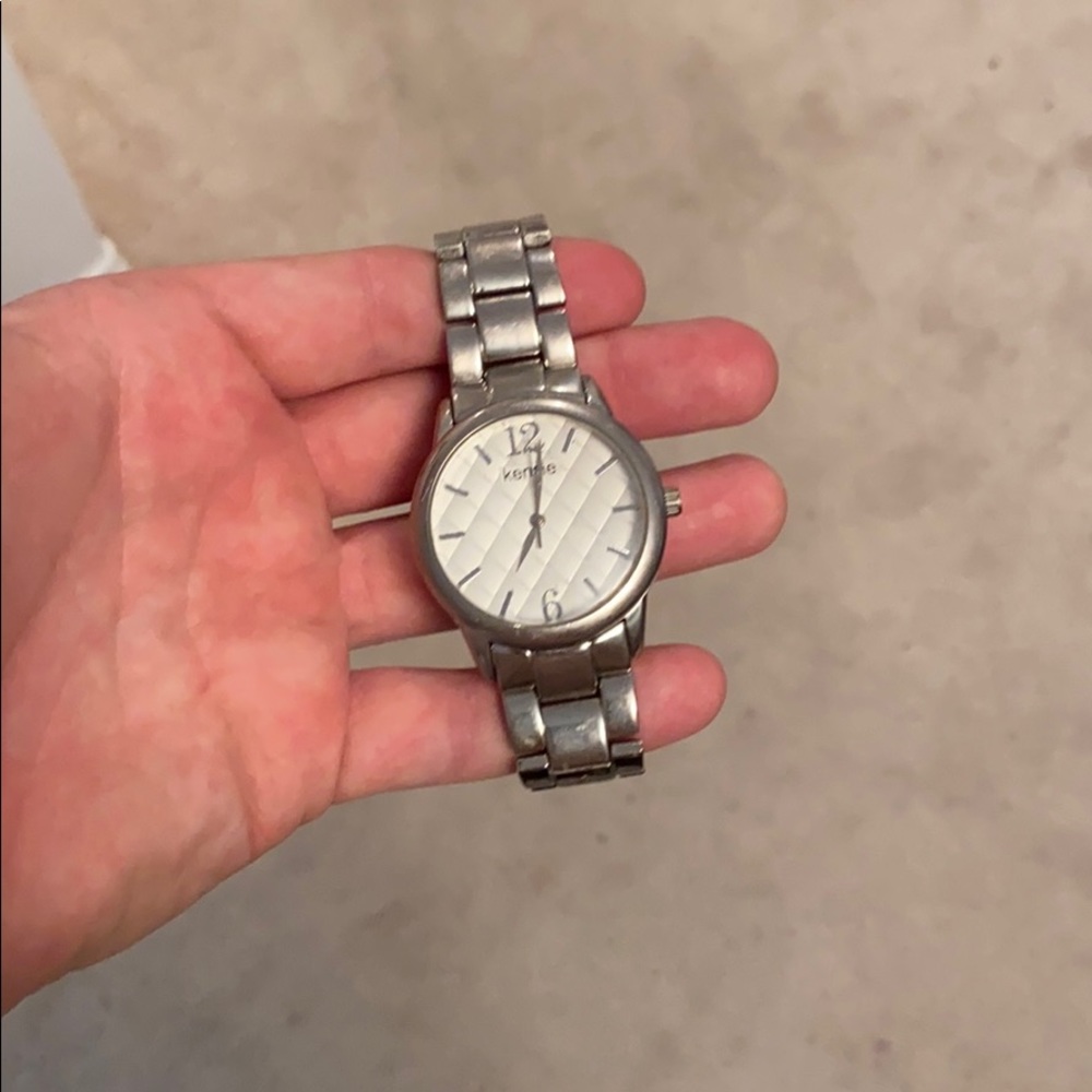 Watch - Picture 4 of 4